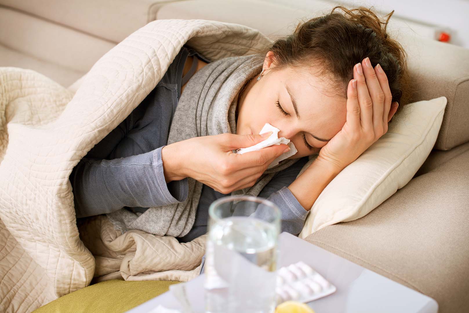 ¿Cómo saber si es un resfriado, gripe o covid? Los expertos explican las diferencias entre las enfermedades2 min read